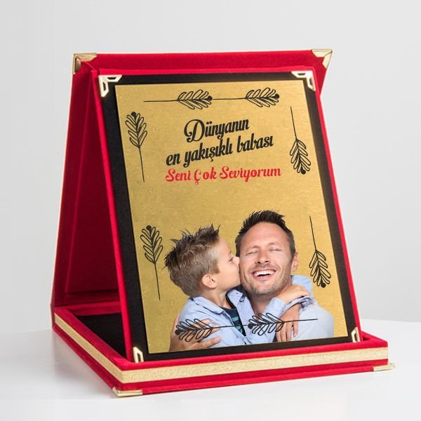 Kırmızı Kadife Plaket Yakışıklı Baba-0005